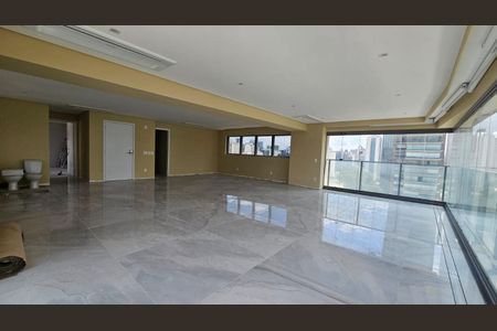 Apartamento à venda com 246m², 4 quartos e 4 vagas