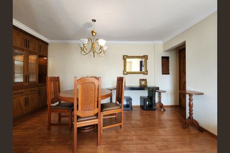 Apartamento para alugar com 107m², 2 quartos e 1 vagaSala