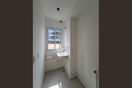 Apartamento à venda com 37m², 2 quartos e sem vaga Apartamento à venda com 37m², 2 quartos e sem vagaÁrea de Serviço