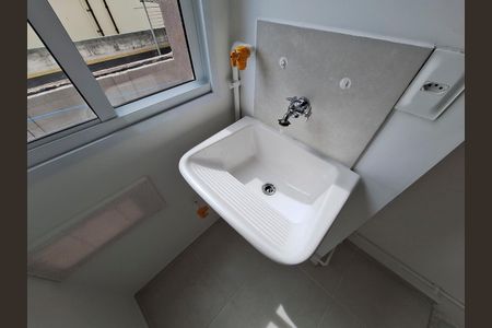 Apartamento à venda com 37m², 2 quartos e sem vaga Apartamento à venda com 37m², 2 quartos e sem vagaÁrea de Serviço