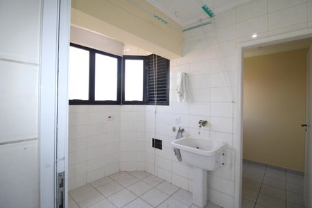 Apartamento para alugar com 129m², 3 quartos e 3 vagasÁrea de Serviço