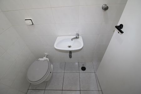 Apartamento para alugar com 129m², 3 quartos e 3 vagasBanheiro de Serviço