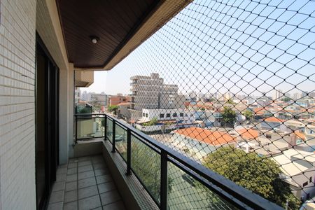 Apartamento para alugar com 129m², 3 quartos e 3 vagasVaranda