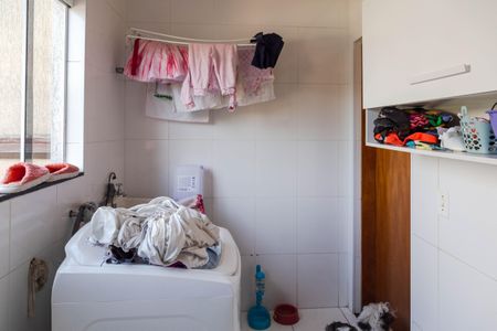 Casa à venda com 212m², 3 quartos e 8 vagasÁrea de Serviço