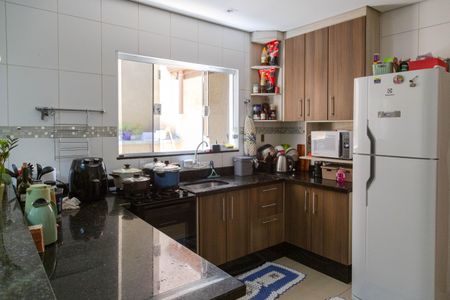 Casa à venda com 212m², 3 quartos e 8 vagasCozinha