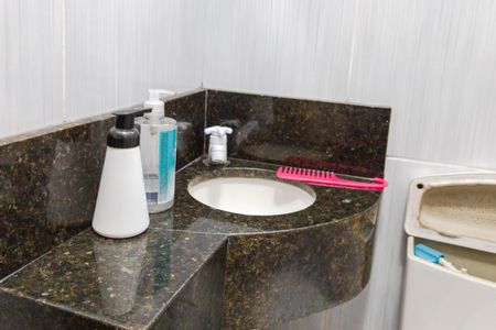 Casa à venda com 212m², 3 quartos e 8 vagasLavabo