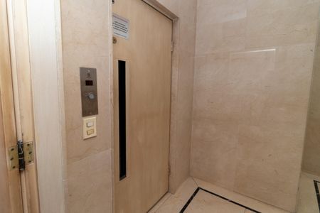 Apartamento à venda com 244m², 4 quartos e 4 vagasEntrada