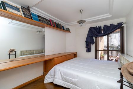 Apartamento à venda com 244m², 4 quartos e 4 vagasQuarto 1