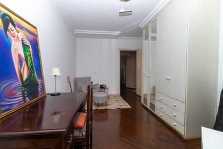 Apartamento à venda com 244m², 4 quartos e 4 vagasSuíte 1