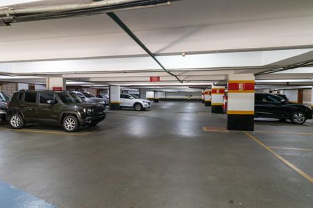 Apartamento à venda com 244m², 4 quartos e 4 vagasGaragem
