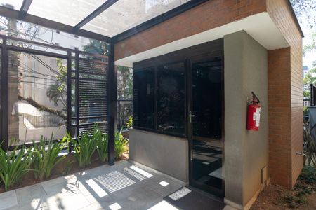 Apartamento à venda com 244m², 4 quartos e 4 vagasFachada e Portaria