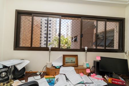 Apartamento à venda com 244m², 4 quartos e 4 vagasEscritório