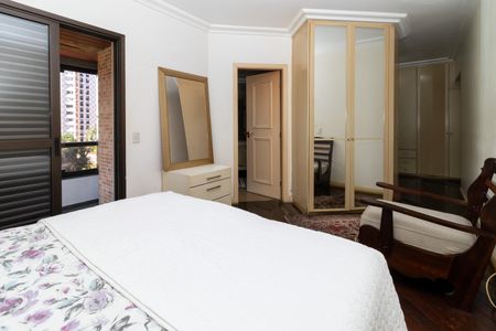 Apartamento à venda com 244m², 4 quartos e 4 vagasSuíte 2