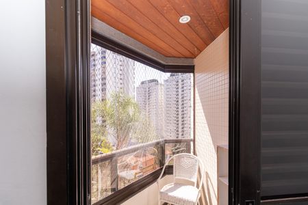 Apartamento à venda com 244m², 4 quartos e 4 vagasSacada da Suíte 1