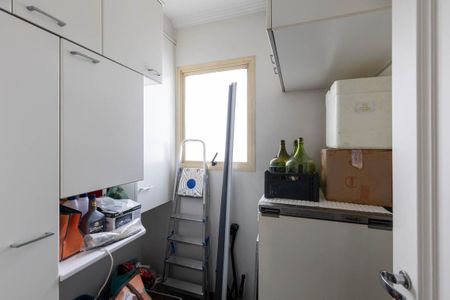 Apartamento à venda com 315m², 4 quartos e 5 vagasQuarto de Serviço 1