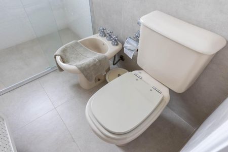 Apartamento à venda com 315m², 4 quartos e 5 vagasBanheiro 3 - Suíte