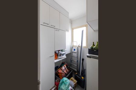 Apartamento à venda com 315m², 4 quartos e 5 vagasQuarto de Serviço 1