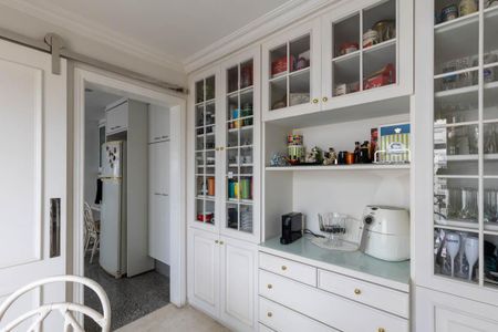 Apartamento à venda com 315m², 4 quartos e 5 vagasCopa