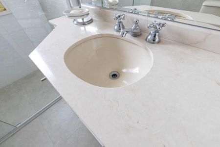 Apartamento à venda com 315m², 4 quartos e 5 vagasBanheiro 4 - Suíte