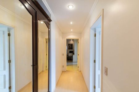Apartamento à venda com 315m², 4 quartos e 5 vagasCorredor