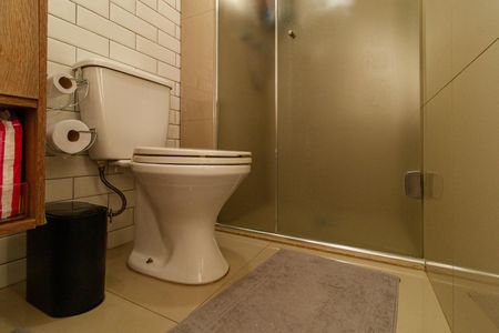 Apartamento à venda com 78m², 2 quartos e 1 vaga Apartamento à venda com 78m², 2 quartos e 1 vagaBanheiro da Suíte