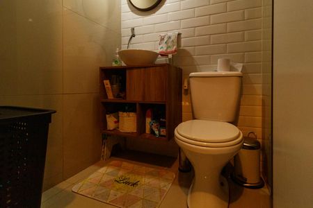 Apartamento à venda com 78m², 2 quartos e 1 vaga Apartamento à venda com 78m², 2 quartos e 1 vagaBanheiro