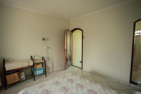 Casa à venda com 660m², 4 quartos e 4 vagasSuíte 1