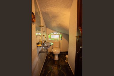 Casa à venda com 660m², 4 quartos e 4 vagasLavabo