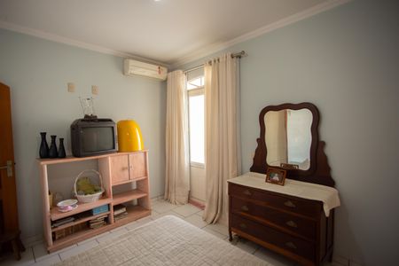 Casa à venda com 660m², 4 quartos e 4 vagasSuíte 3