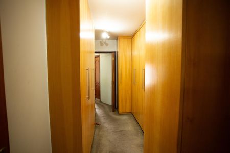 Casa à venda com 660m², 4 quartos e 4 vagasSuíte 2