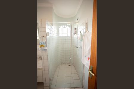 Casa à venda com 660m², 4 quartos e 4 vagasBanheiro da Suíte 3