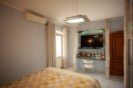 Casa à venda com 660m², 4 quartos e 4 vagasSuíte 4