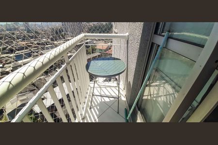 Sacada de apartamento à venda com 2 quartos, 52m² em Bussocaba, Osasco