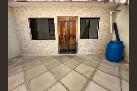 Casa à venda com 210m², 4 quartos e 4 vagas Casa à venda com 210m², 4 quartos e 4 vagasQuintal