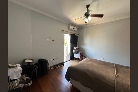 Casa à venda com 210m², 4 quartos e 4 vagas Casa à venda com 210m², 4 quartos e 4 vagasSuíte 1