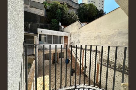 Casa à venda com 210m², 4 quartos e 4 vagas Casa à venda com 210m², 4 quartos e 4 vagasVaranda Quarto 2