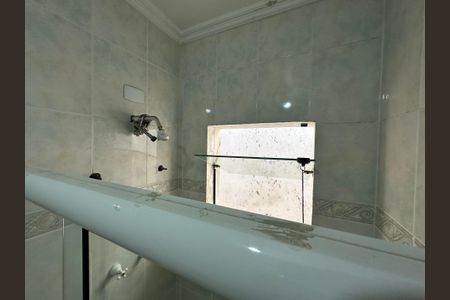 Casa à venda com 210m², 4 quartos e 4 vagas Casa à venda com 210m², 4 quartos e 4 vagasBanheiro Social