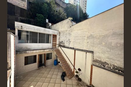 Casa à venda com 210m², 4 quartos e 4 vagas Casa à venda com 210m², 4 quartos e 4 vagasVaranda Quarto 2