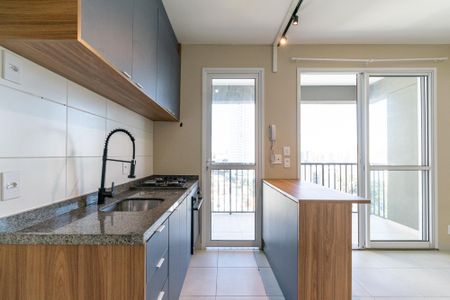 Cozinha de apartamento para alugar com 2 quartos, 56m² em Vila Paulista, São Paulo