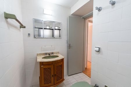 Apartamento à venda com 90m², 2 quartos e 1 vagaBanheiro 2