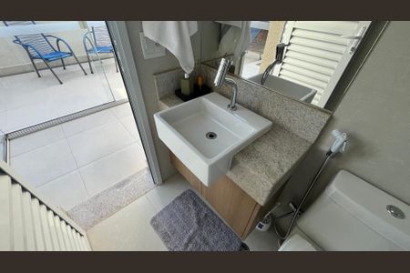 Apartamento à venda com 136m², 3 quartos e 2 vagasÁrea Gourmet Banheiro