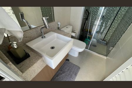 Apartamento à venda com 136m², 3 quartos e 2 vagasÁrea Gourmet Banheiro