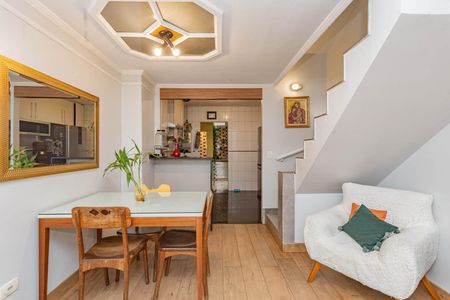 Sala de casa de condomínio à venda com 4 quartos, 120m² em Vila Caraguata, São Paulo