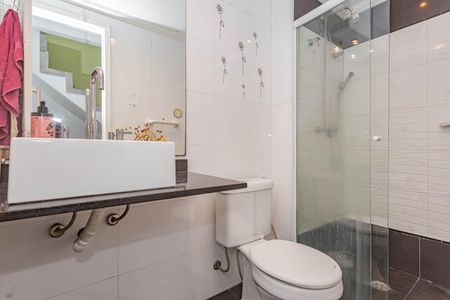 Casa de condomínio à venda com 120m², 4 quartos e 2 vagasBanheiro 1