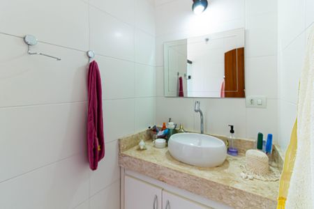 Casa à venda com 143m², 4 quartos e 2 vagas Casa à venda com 143m², 4 quartos e 2 vagasBanheiro da Suíte 2