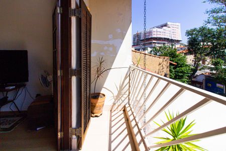 Casa à venda com 143m², 4 quartos e 2 vagas Casa à venda com 143m², 4 quartos e 2 vagasVaranda da Suíte 2