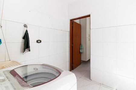 Casa à venda com 143m², 4 quartos e 2 vagas Casa à venda com 143m², 4 quartos e 2 vagasÁrea de Serviço