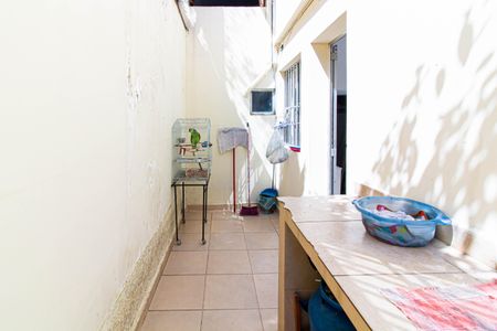 Casa à venda com 143m², 4 quartos e 2 vagas Casa à venda com 143m², 4 quartos e 2 vagasÁrea externa