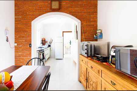 Casa à venda com 143m², 4 quartos e 2 vagas Casa à venda com 143m², 4 quartos e 2 vagasCopa