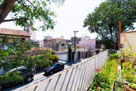 Casa à venda com 143m², 4 quartos e 2 vagas Casa à venda com 143m², 4 quartos e 2 vagasÁrea externa